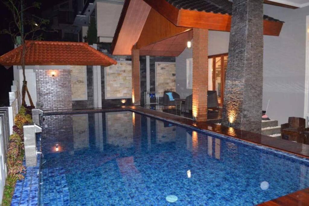 Villa Agro Kusuma Pinus R7 Бату Екстер'єр фото